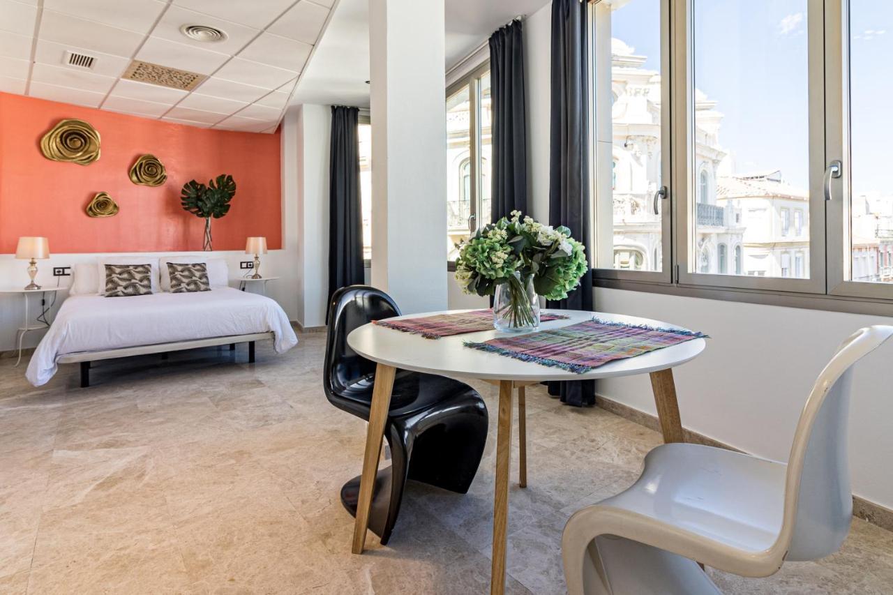 Saenz Suites Gallery By Bossh! Apartments Málaga Extérieur photo