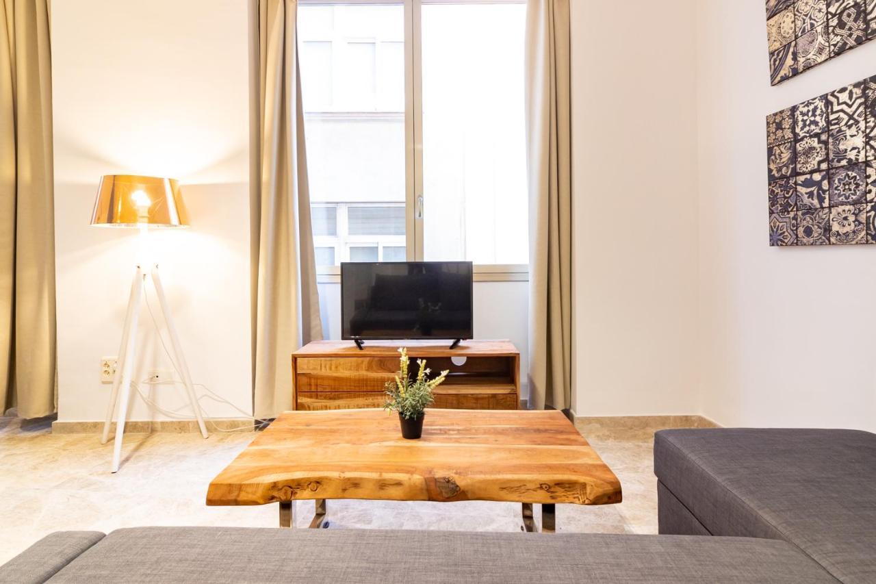 Saenz Suites Gallery By Bossh! Apartments Málaga Extérieur photo