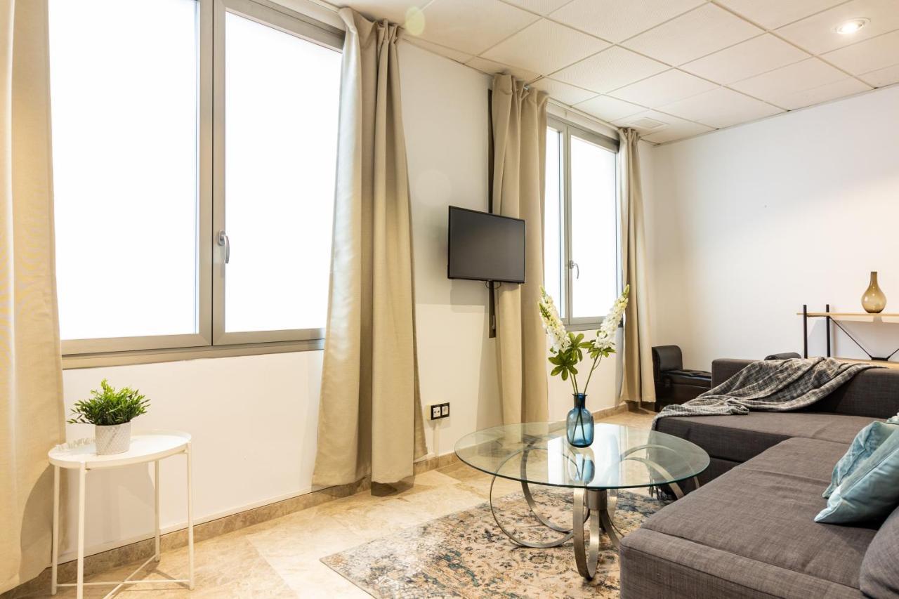 Saenz Suites Gallery By Bossh! Apartments Málaga Extérieur photo