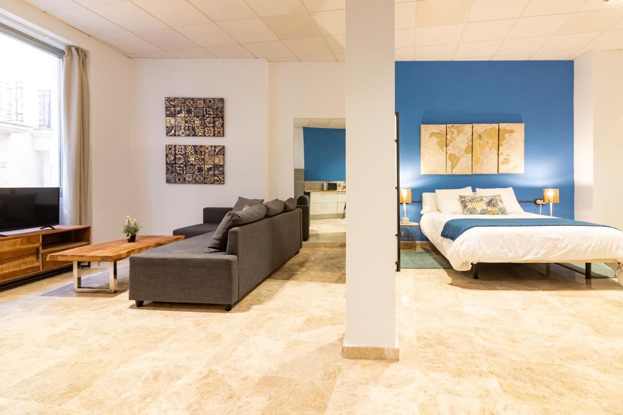 Saenz Suites Gallery By Bossh! Apartments Málaga Extérieur photo
