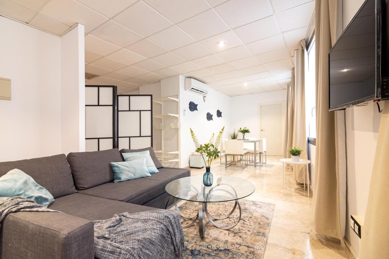 Saenz Suites Gallery By Bossh! Apartments Málaga Extérieur photo