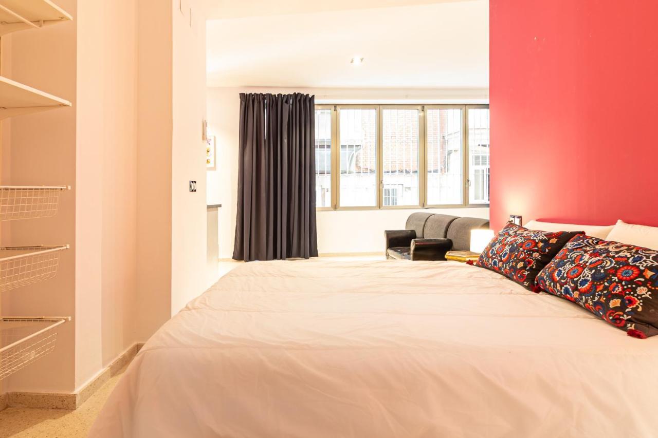 Saenz Suites Gallery By Bossh! Apartments Málaga Extérieur photo