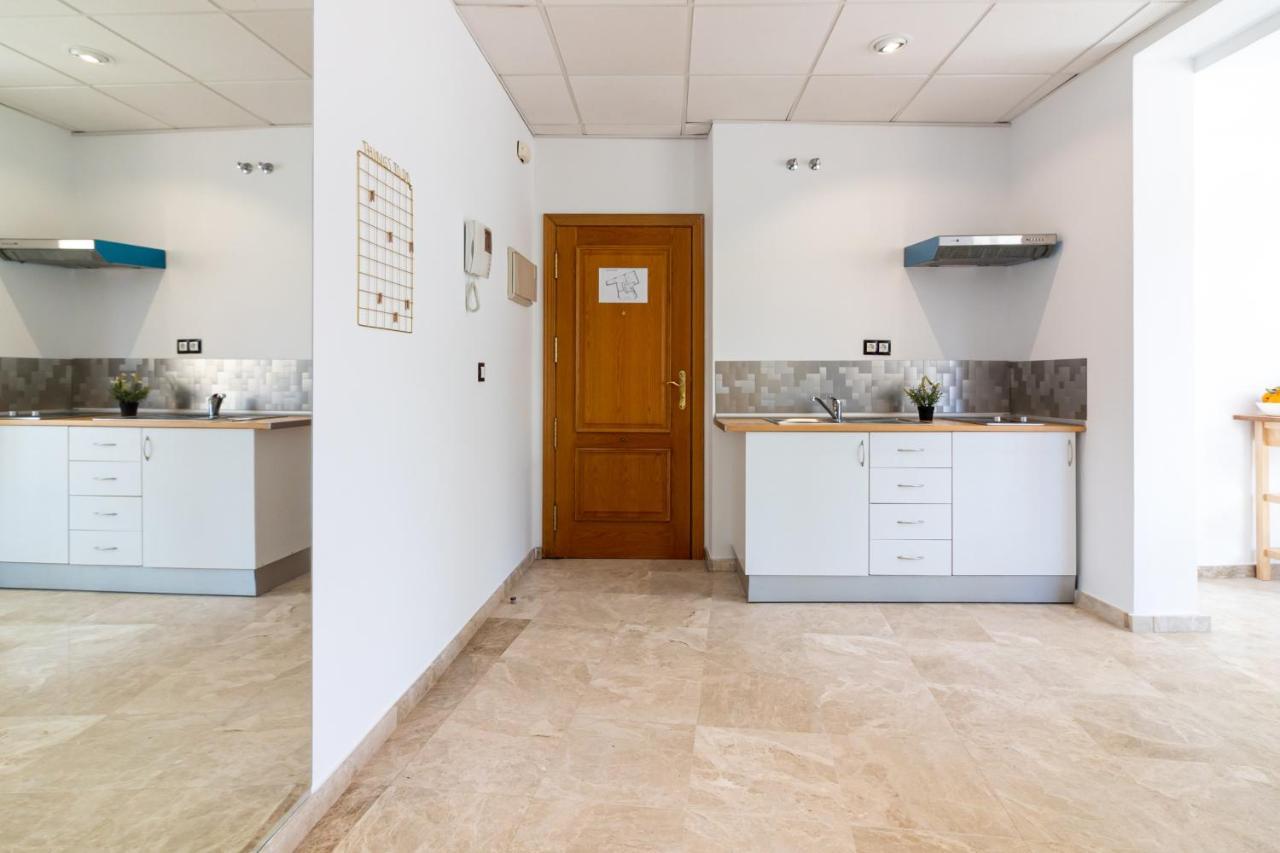 Saenz Suites Gallery By Bossh! Apartments Málaga Extérieur photo