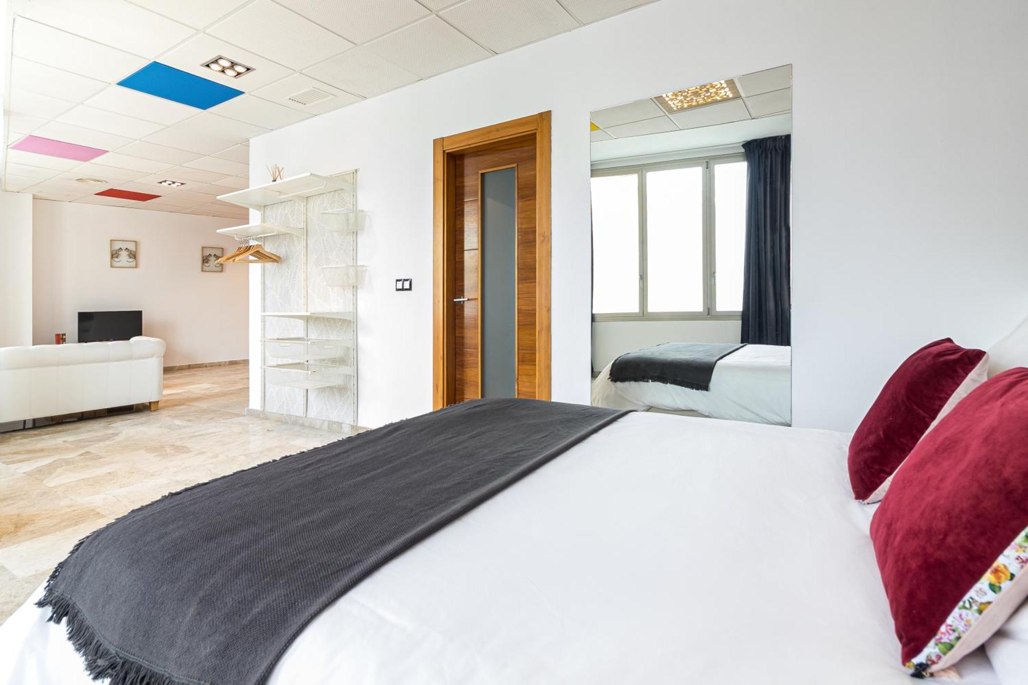 Saenz Suites Gallery By Bossh! Apartments Málaga Chambre photo