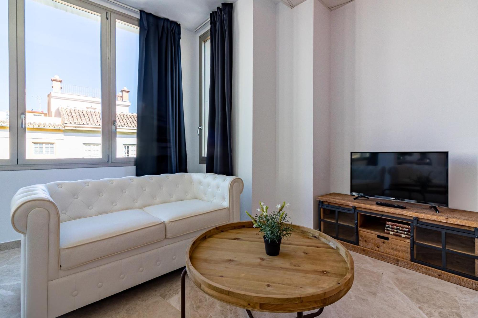 Saenz Suites Gallery By Bossh! Apartments Málaga Chambre photo